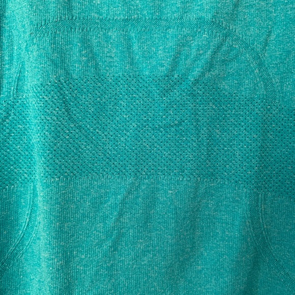 Lululemon Swiftly Tech Racer back - Picture 2 of 2